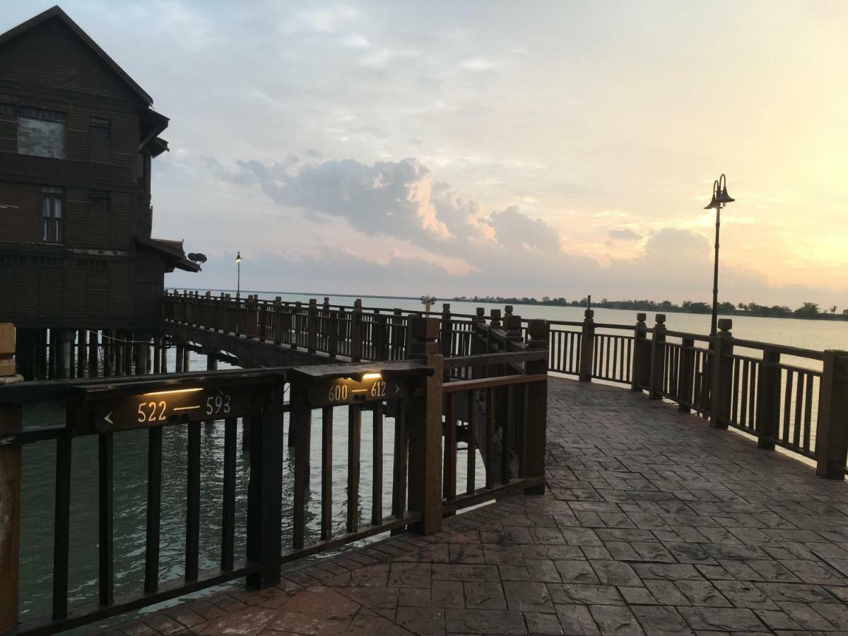 Langkawi Lagoon Resort Water Chalet ปันไตเจอนัง ภายนอก รูปภาพ