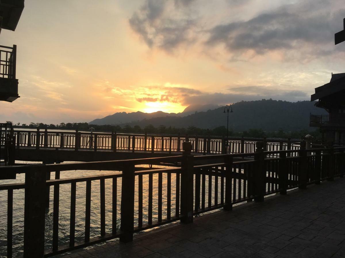 Langkawi Lagoon Resort Water Chalet ปันไตเจอนัง ภายนอก รูปภาพ
